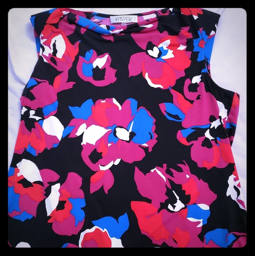 Sleeveless blouse